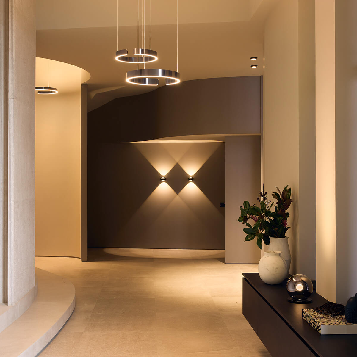 Sento D verticale up LED Wandleuchte, 2700 K
