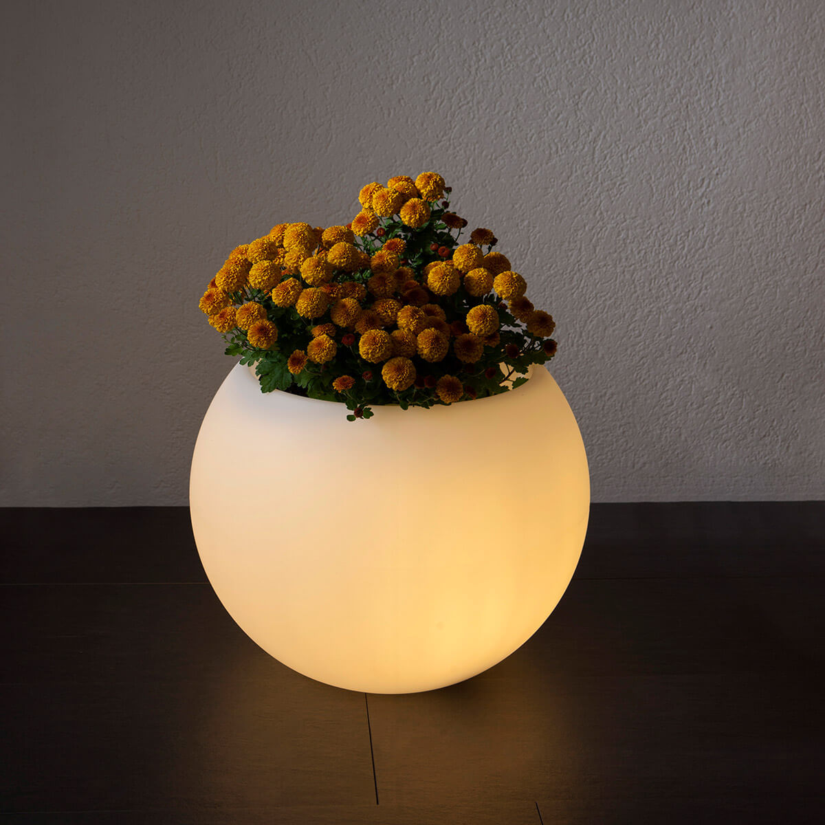 Epstein-Design Flora Dekoleuchte / Pflanztopf, Ø: 50 cm, weiß (die Blumen-Deko ist nicht im Lieferumfang enthalten)
