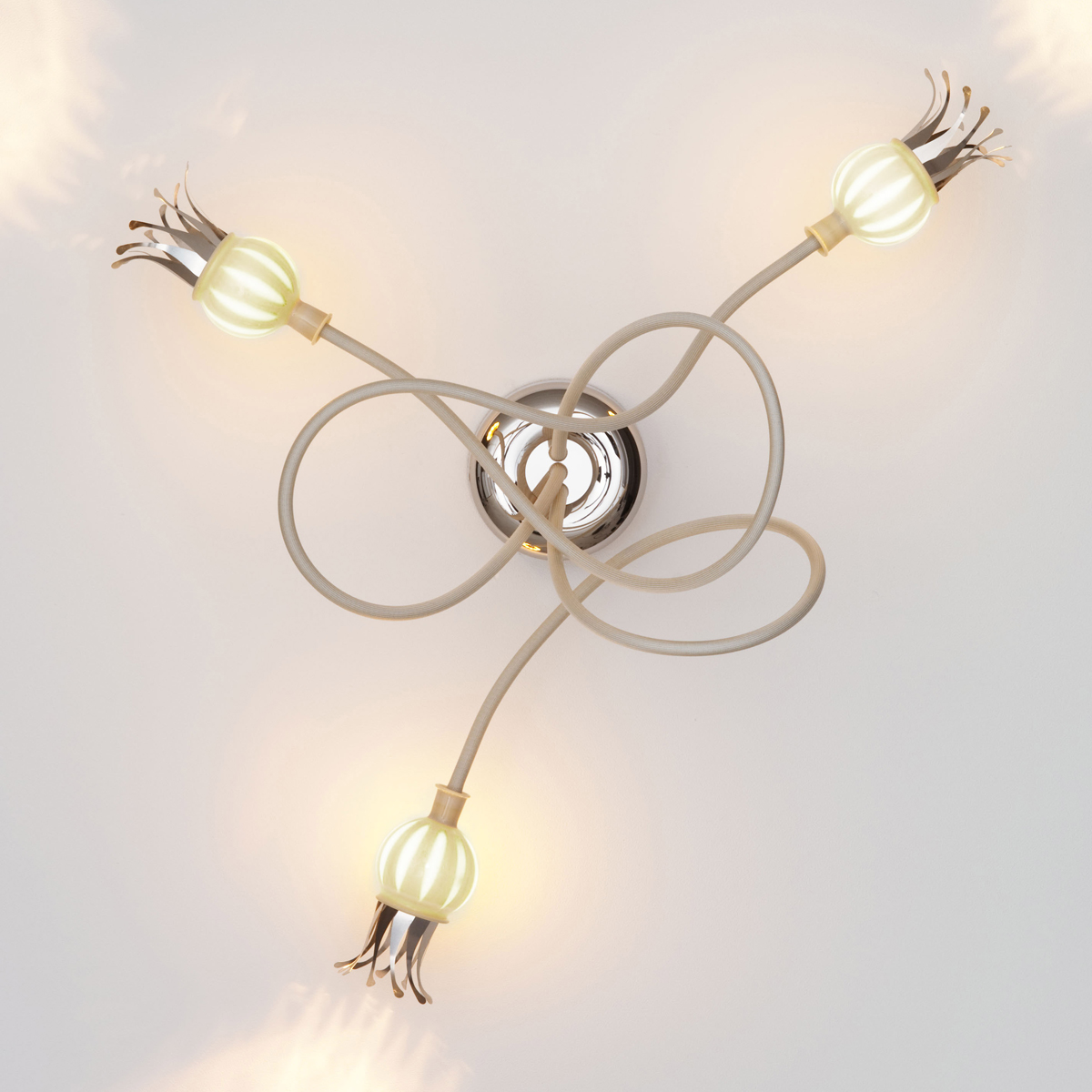 Serien.lighting Poppy Wall / Ceiling 3 Wand- / Deckenleuchte, Schirme: Keramik, Arme: beige