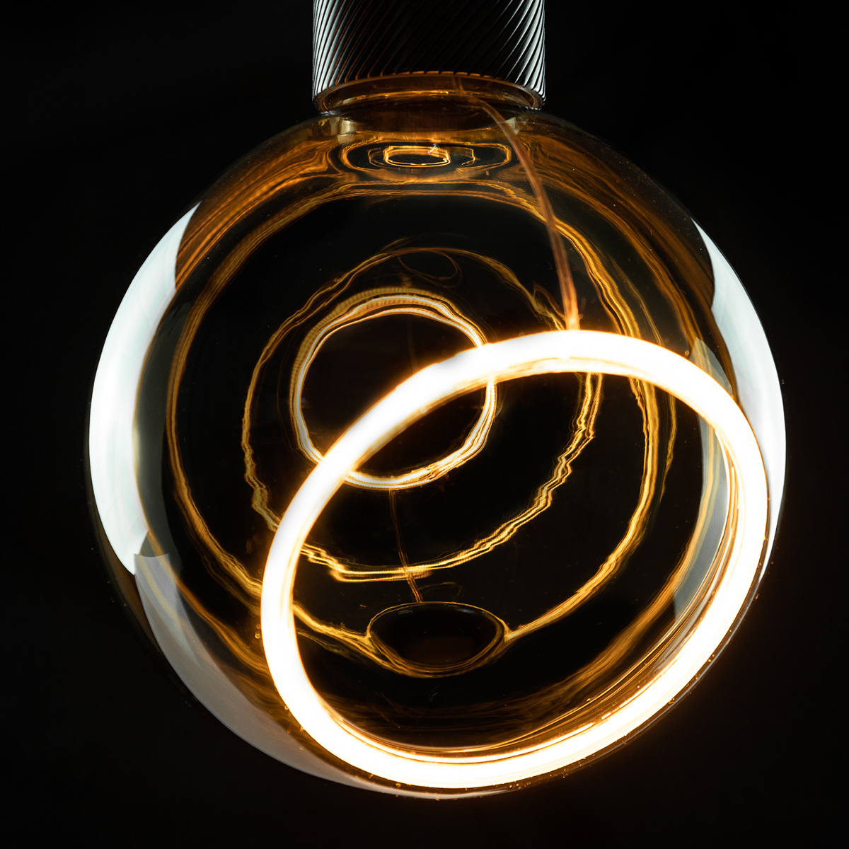 Segula LED Floating Globe 150 45° smokey grau E27, 6 W, 1900 K, dimmbar, Ø: 15 cm