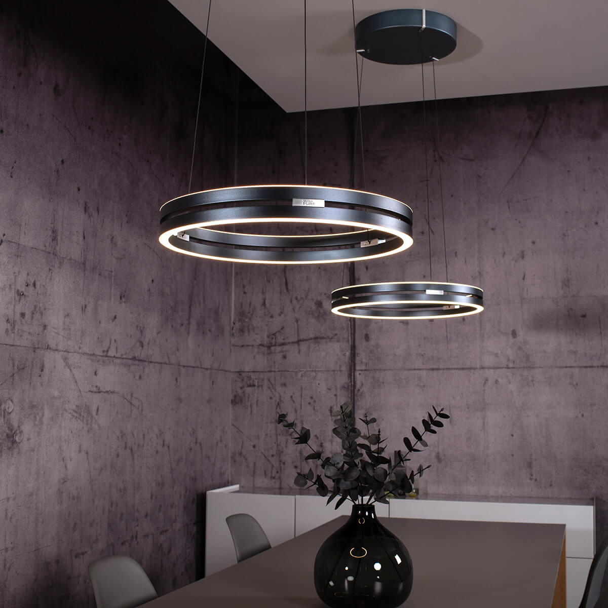 PURE E-Loop LED Pendelleuchte mit e-LIFT und CCT