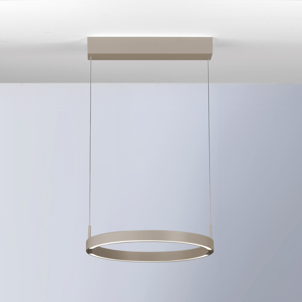 Bopp Float LED Pendelleuchte, taupe