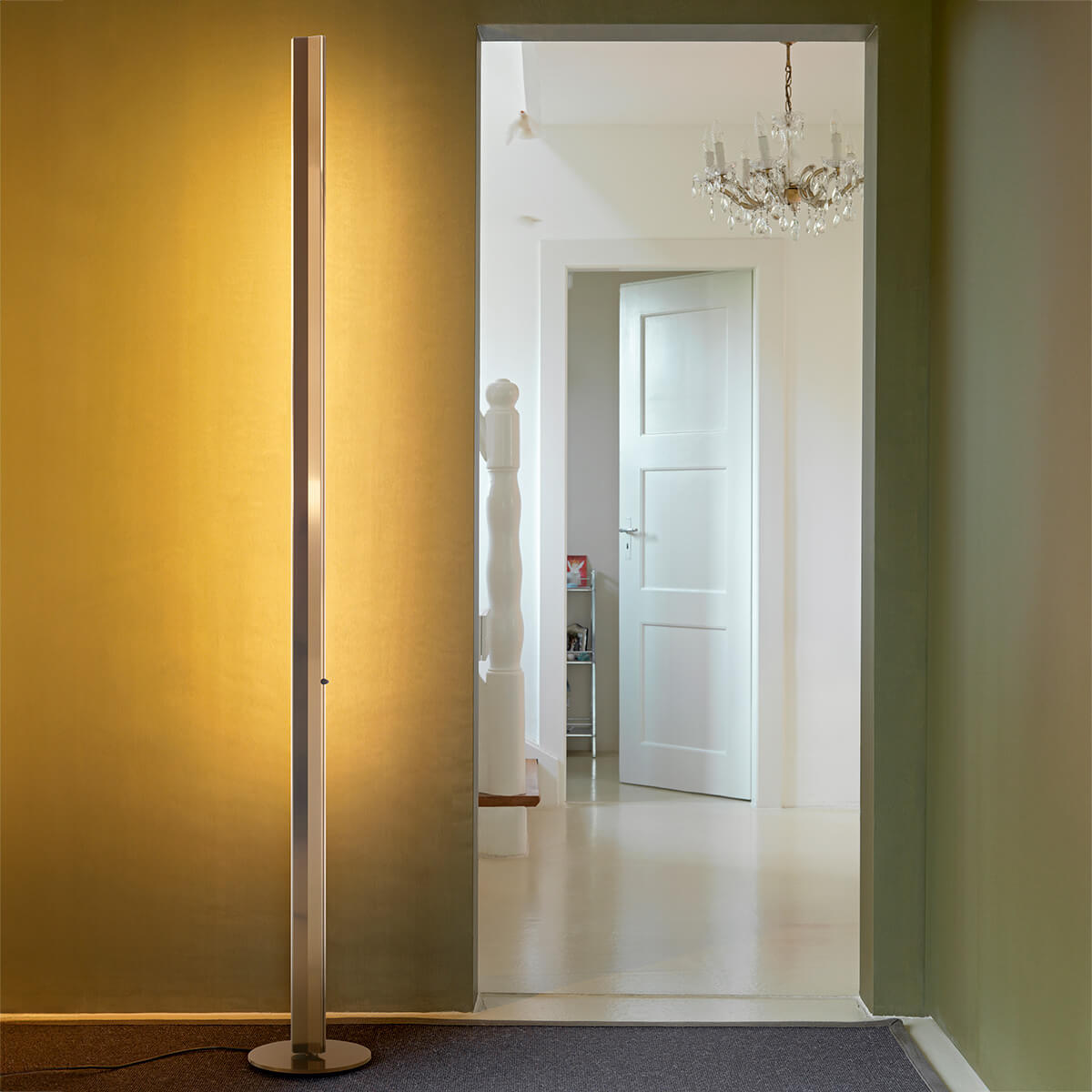 Belux Ypsilon LED Stehleuchte, champagne
