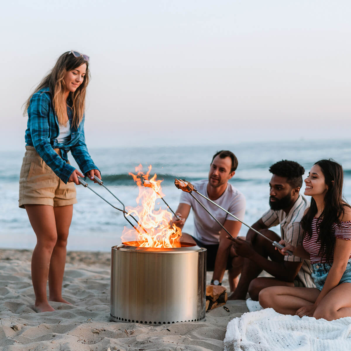 Solo Stove Bonfire 2.0 Feuerschale mit Standfuß & Surround, Premium-Set, Edelstahl