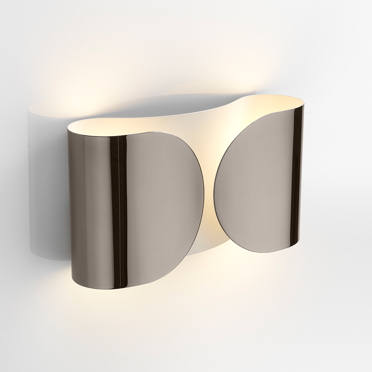 Flos Foglio Wandleuchte, Schwarznickel (©Piero Fasanotto)