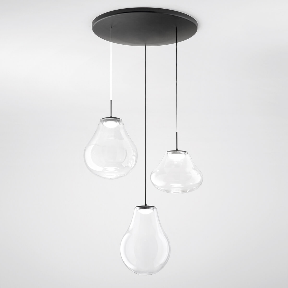Fabas Luce Deva LED Pendelleuchte, 3-flg., mit Rondell, transparent