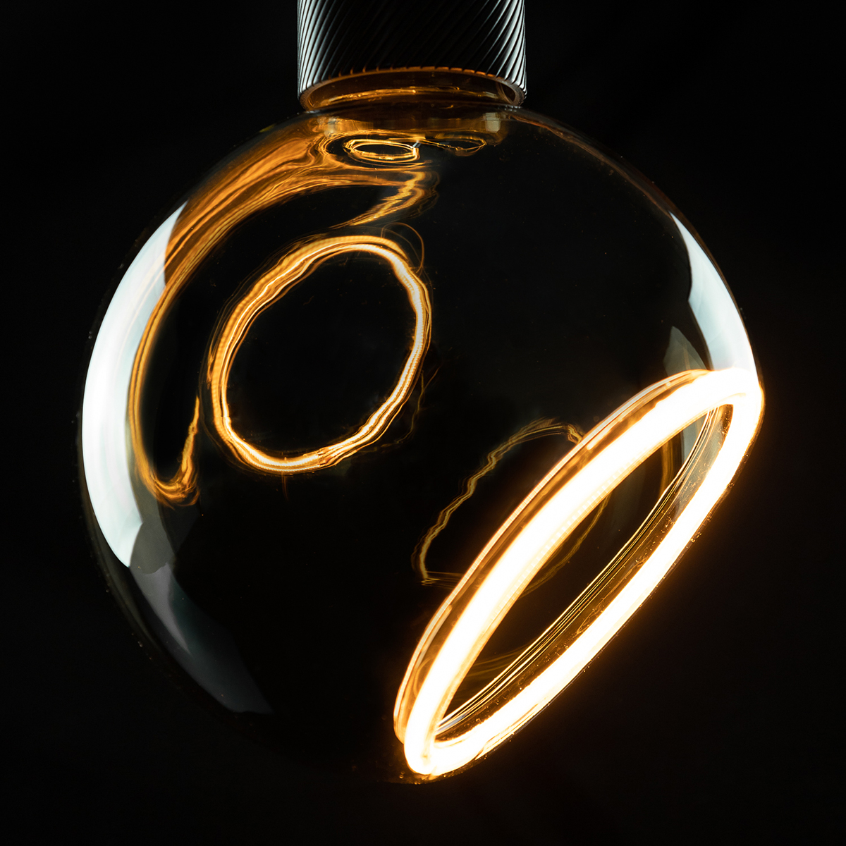 Segula LED Floating Globe 150 45° smokey grau E27, 6 W, 1900 K, dimmbar, Ø: 15 cm