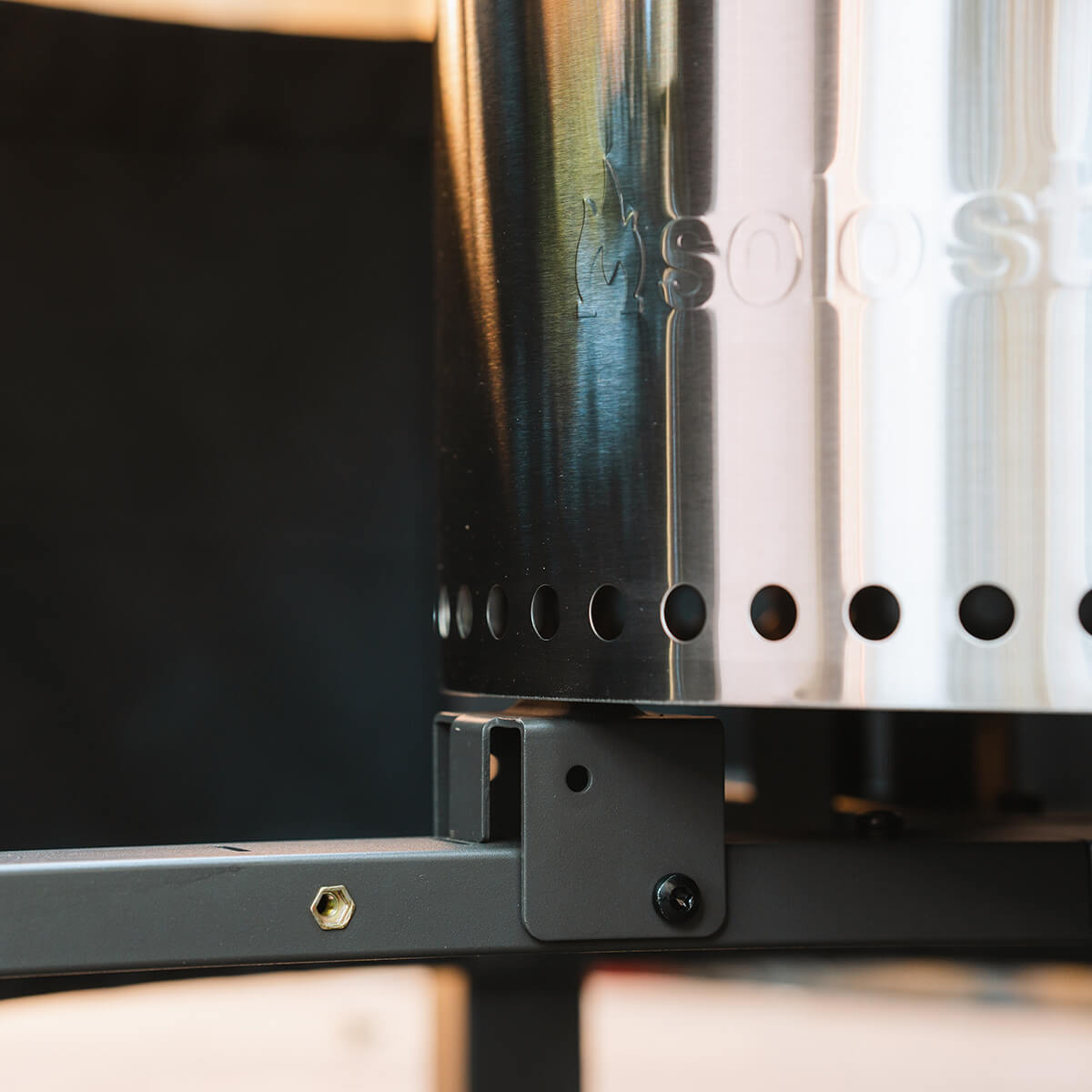 Solo Stove Surround Small Feuerschalentisch, Stahl pulverbeschichtet (Feuerschale nicht inbegriffen)