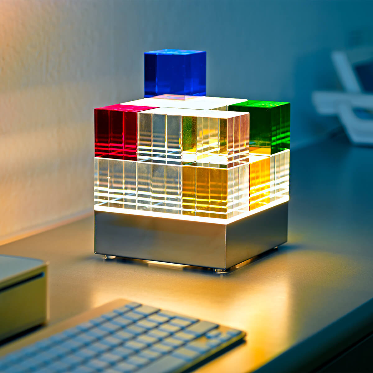 Tecnolumen Cubelight LED Tischleuchte, Echtglas bunt
