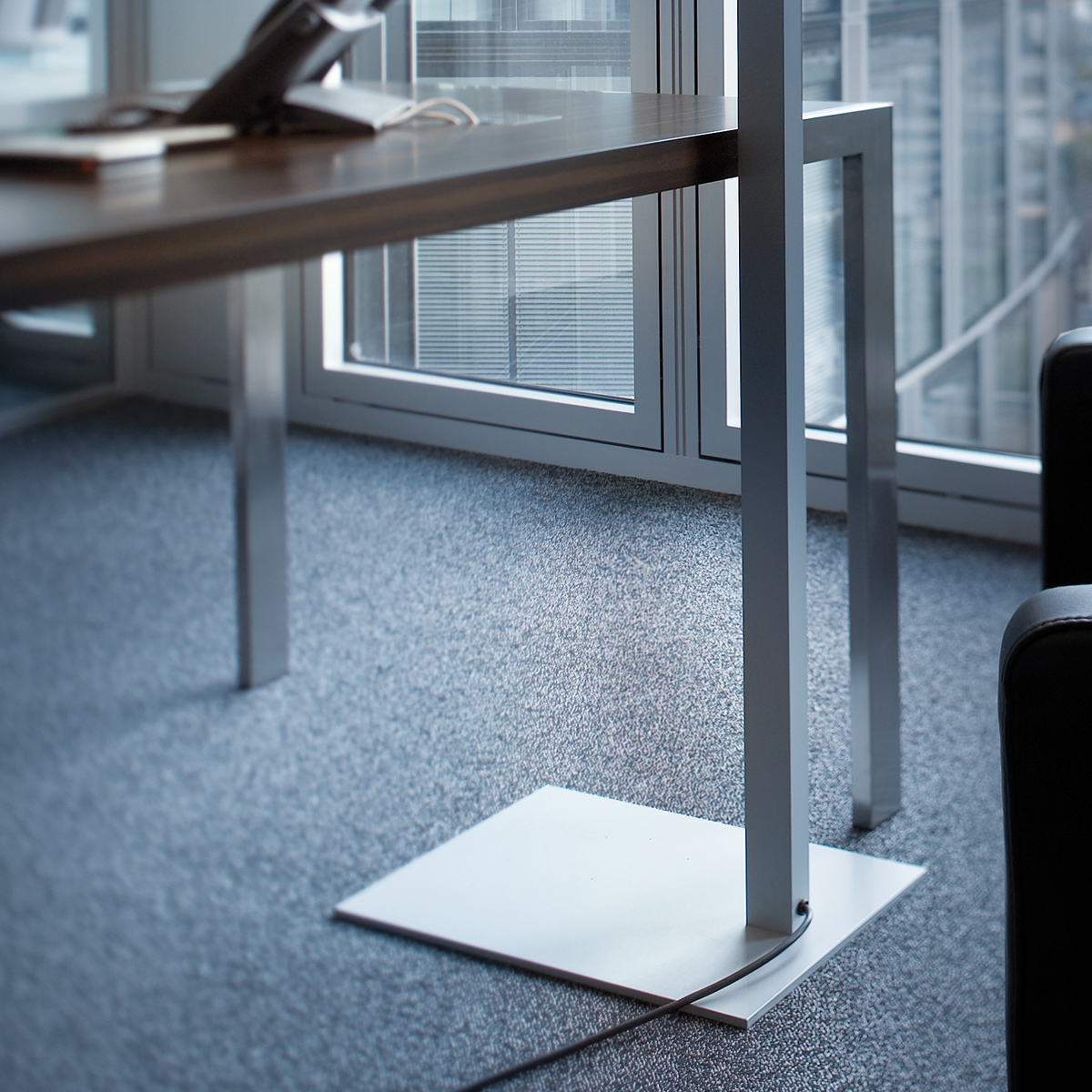 Artemide Kalifa Prismoptic I Stehleuchte, Interactive-Dali, weiß