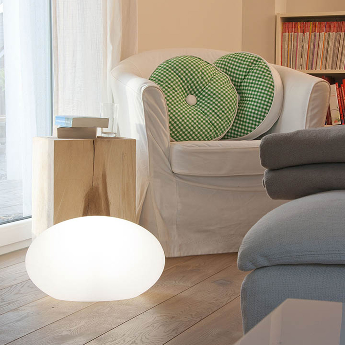 8 seasons design Shining Eye RGB LED Dekoleuchte, weiß