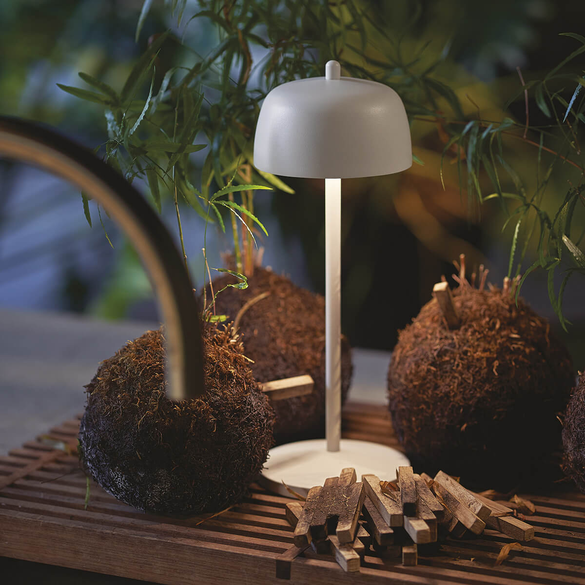 Zafferano AiLati Circe Pro LED Akkuleuchte, weiß