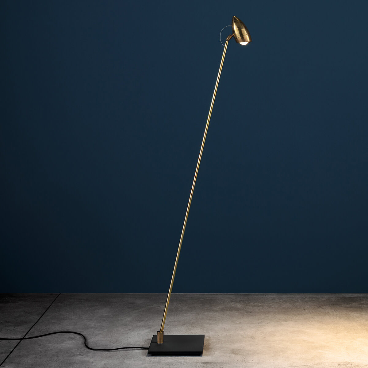 Catellani & Smith CicloItalia F LED Stehleuchte, Messing, Fuß: schwarz (Foto: Nava-Rapacchietta)