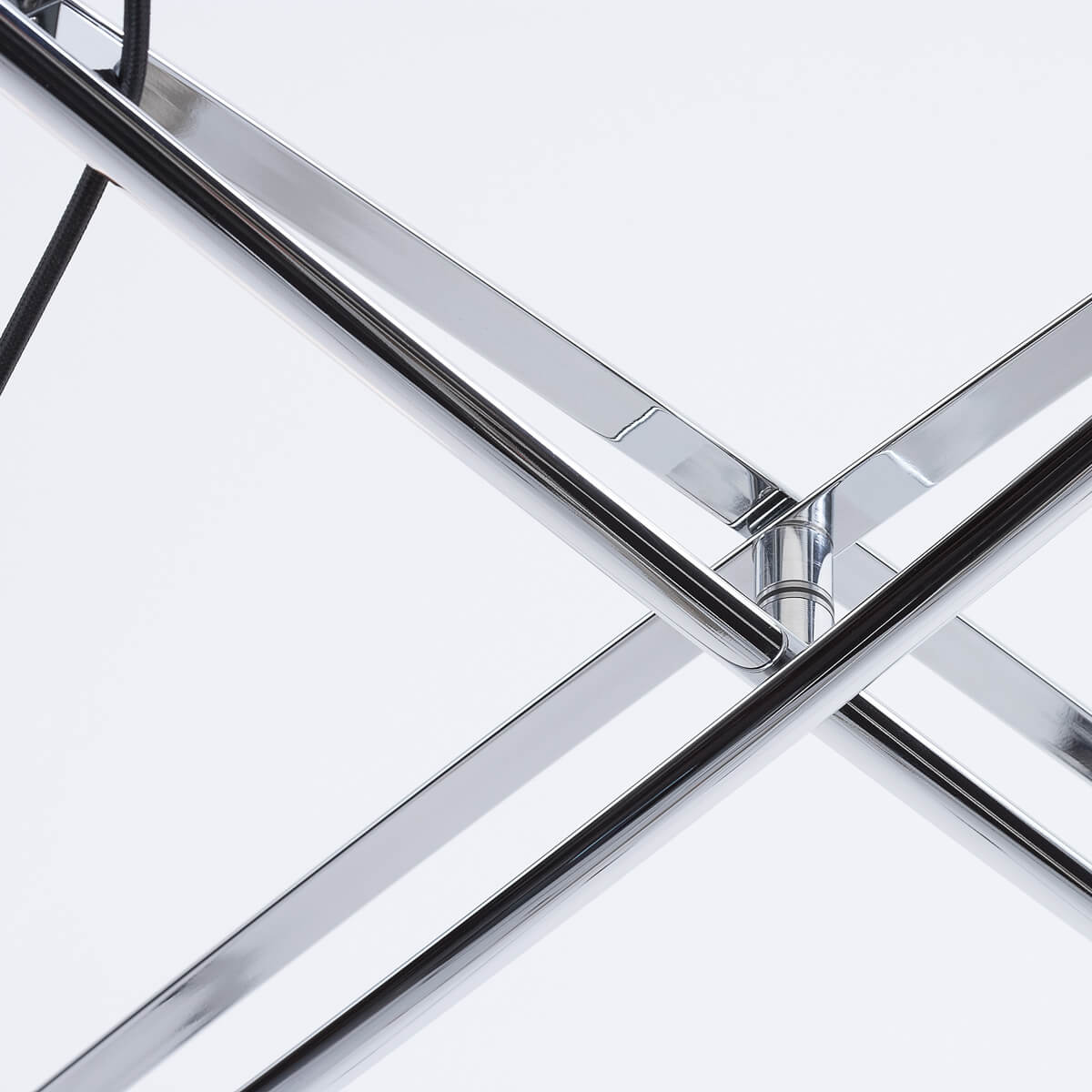 Serien.lighting Twin LED Suspension, Chrom, Schirme: Echtglas (©Christoph Lison)