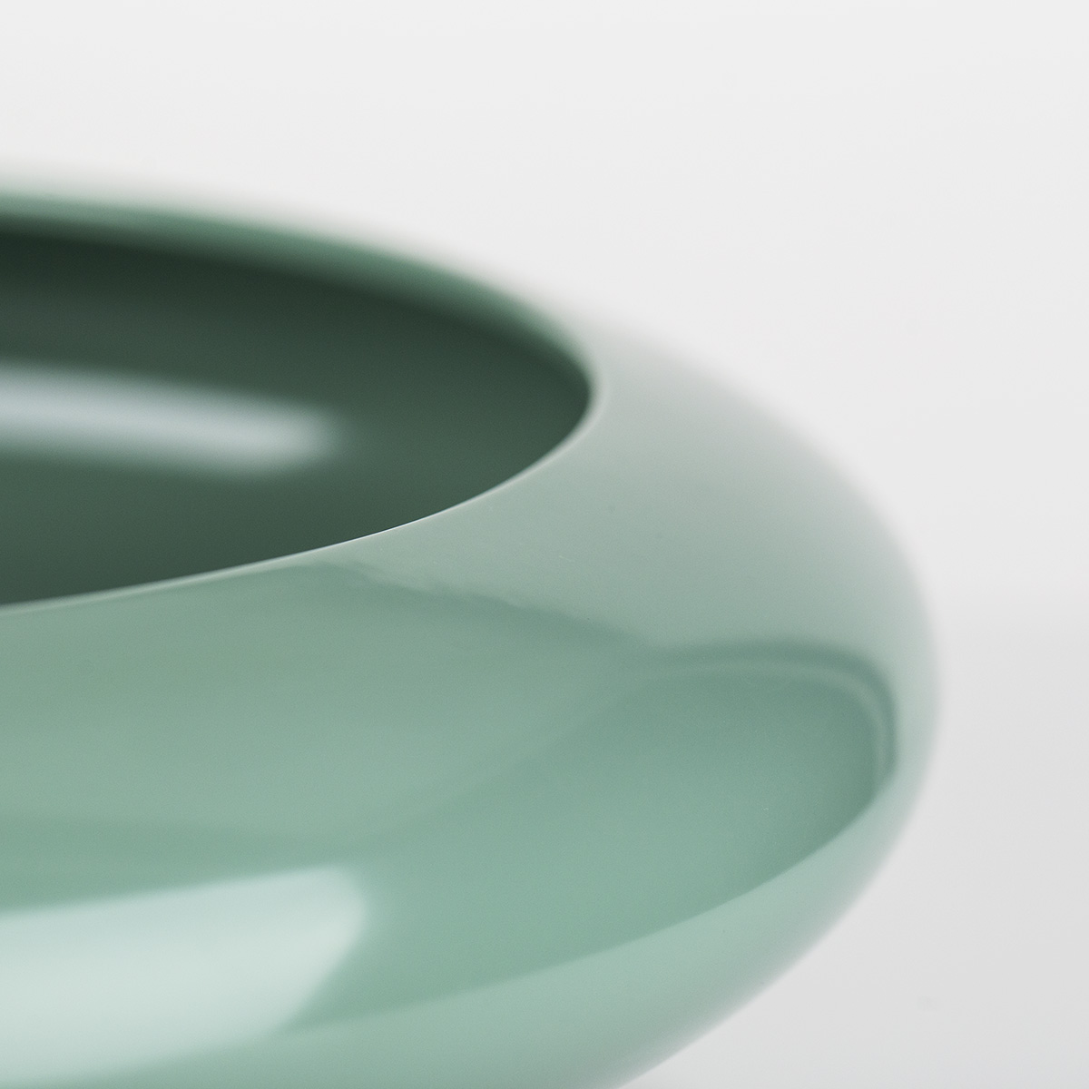 Fatboy Oloha Medium LED Akkuleuchte & Schale, Sage (salbeigrün) (©Leuchtenland.com)