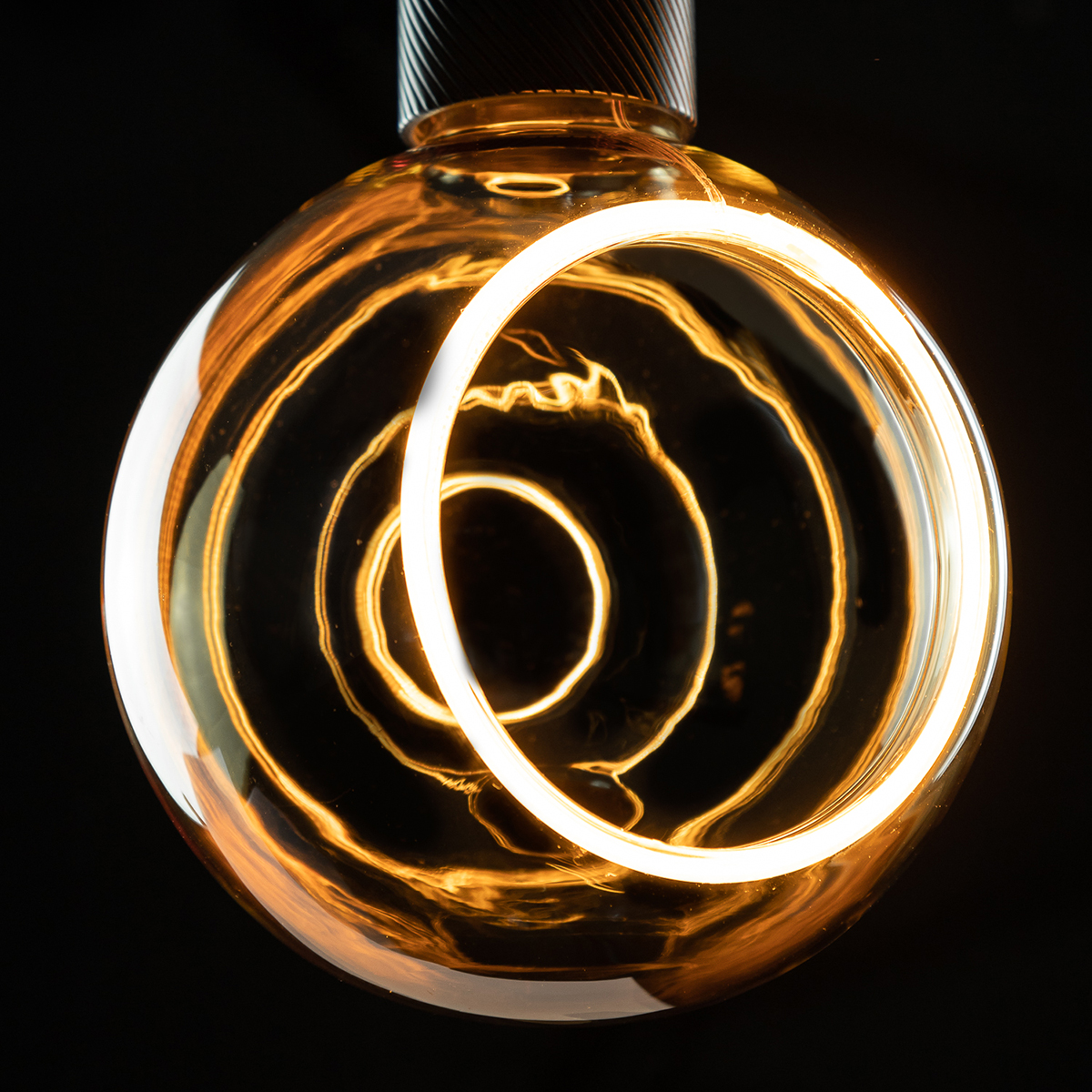 Segula LED Floating Globe 150 90° Gold E27, 4,5 W, 2200 K, dimmbar, Ø: 15 cm