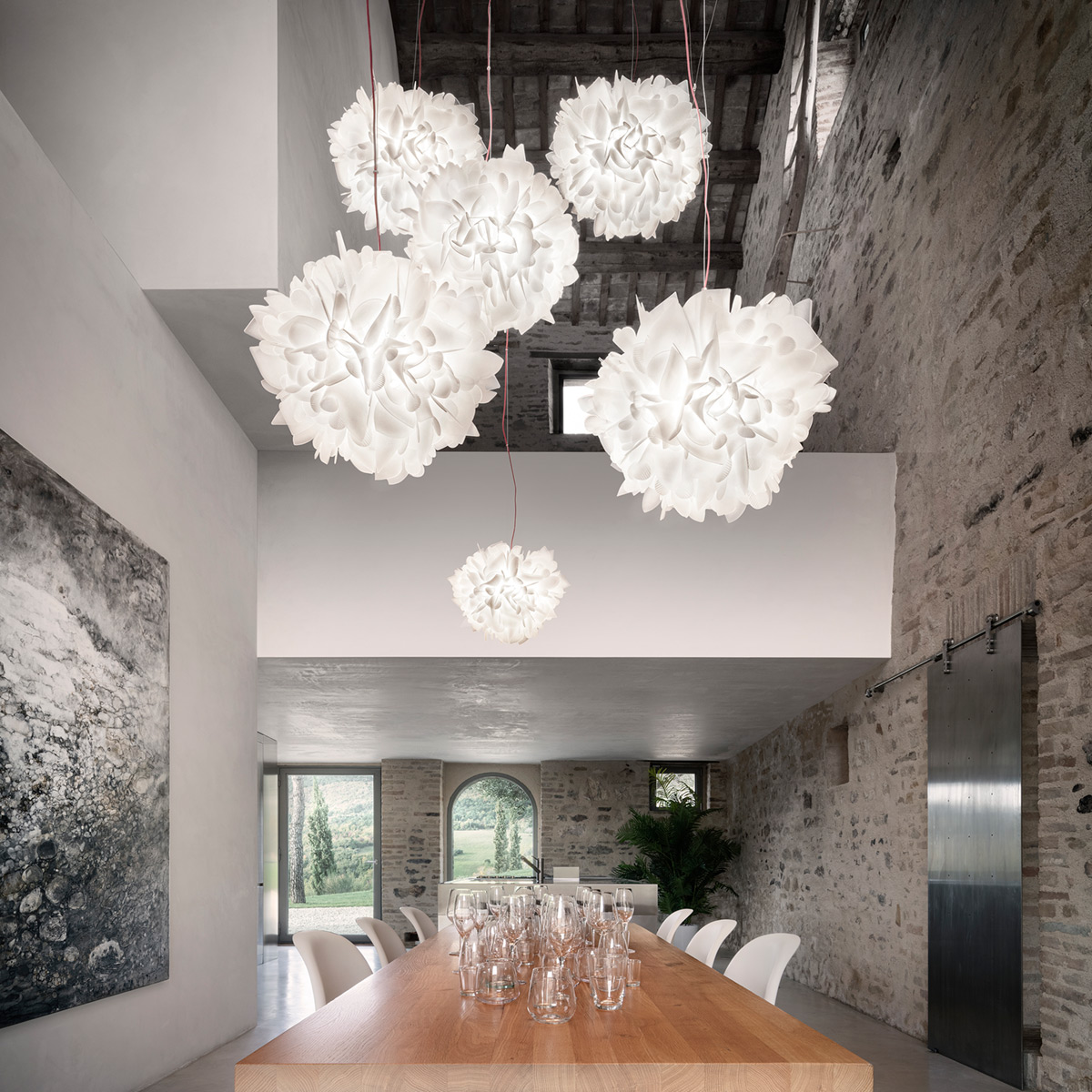 Slamp Veli Foliage Suspension, Textilkabel: rot, weiß gemustert, und Veli Foliage Suspension Large, Textilkabel: rot, weiß gemustert