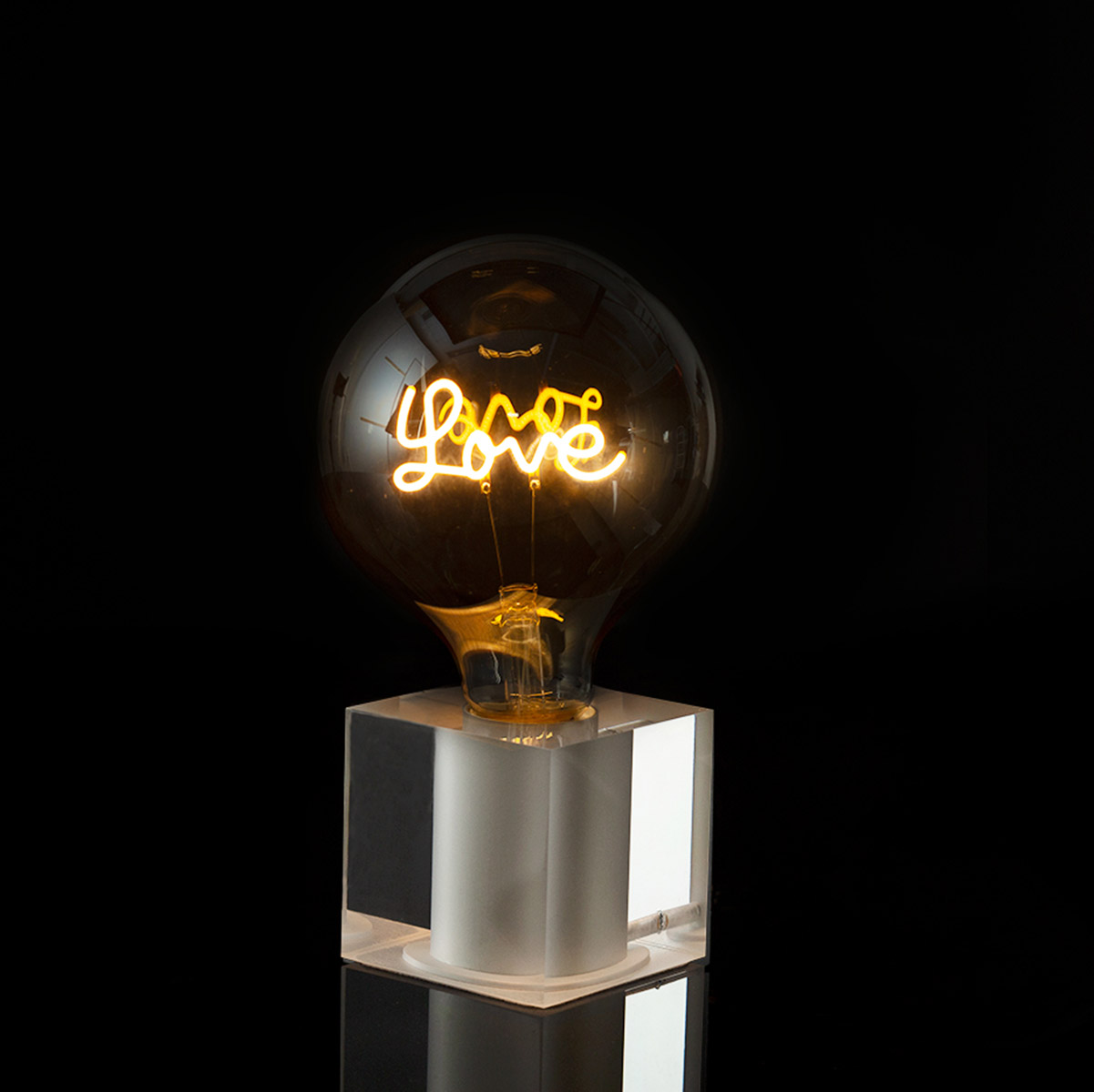 Sompex Cubic Tischleuchte Acryl, mit Motiv Leuchtmittel, Love (©Leuchtenland.com)