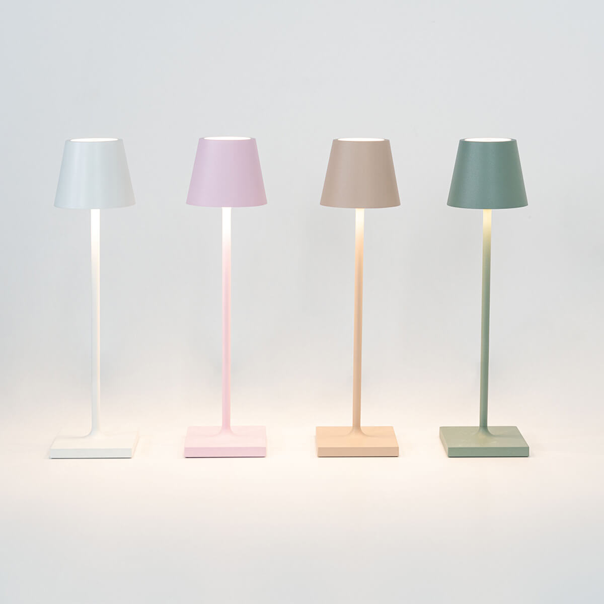 Zafferano AiLati Poldina micro Pro LED Akkuleuchte, weiß, rosa, sandfarben und salbeigrün