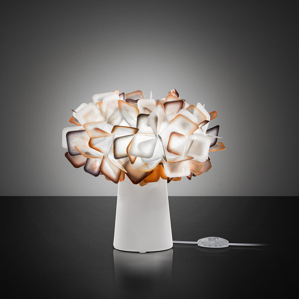 Clizia Table