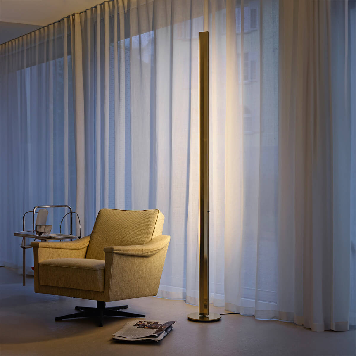 Belux Ypsilon LED Stehleuchte, champagne