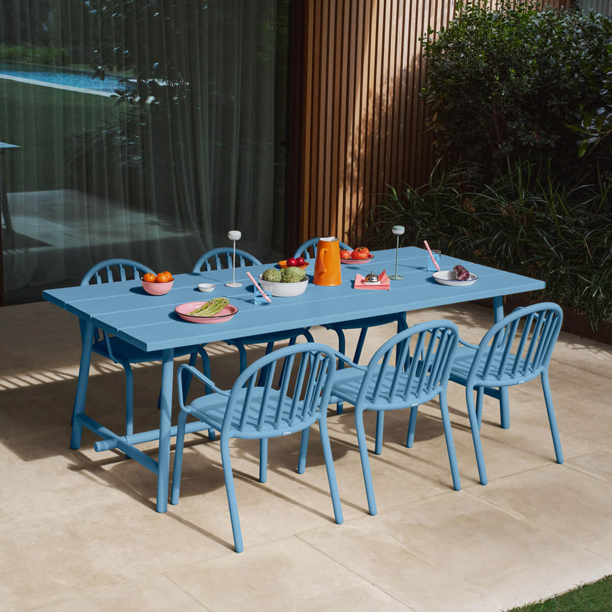 Fred's Table Tisch