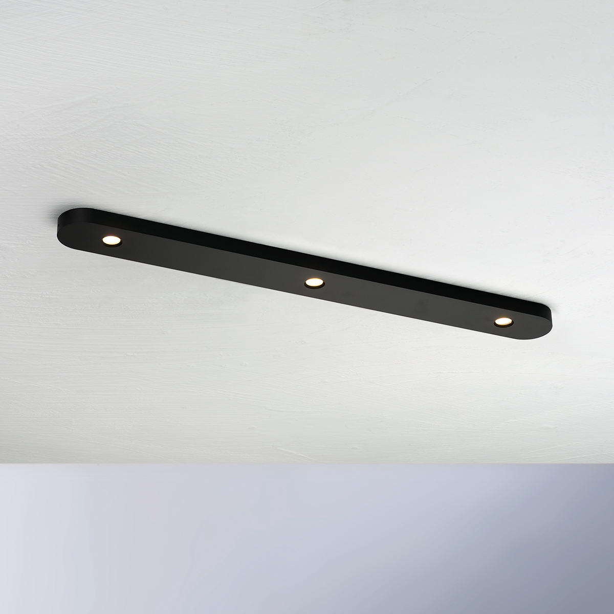 Bopp Close LED Deckenleuchte, 50 x 5 cm, schwarz eloxiert