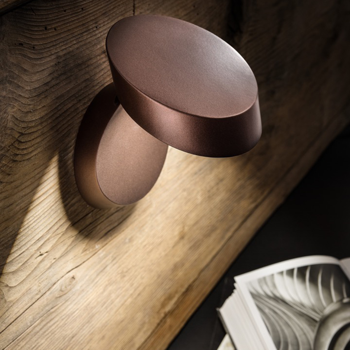 Studio Italia Pin-Up LED Wand- / Deckenleuchte, bronzefarben matt, Anwendungsbild, Abb. 5