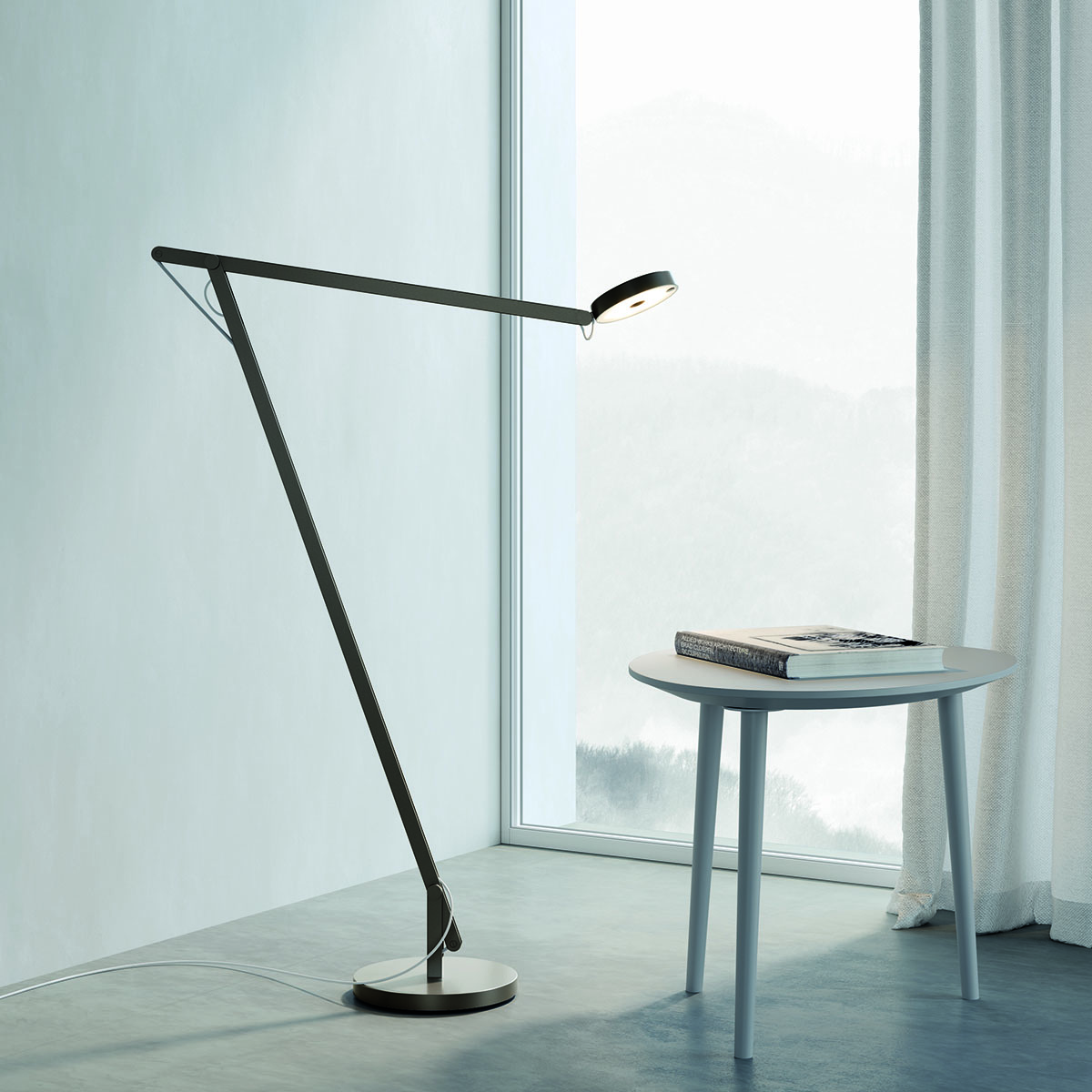 Rotaliana String F1 LED Stehleuchte, bronzefarben, mit silberfarbenem Verstellband