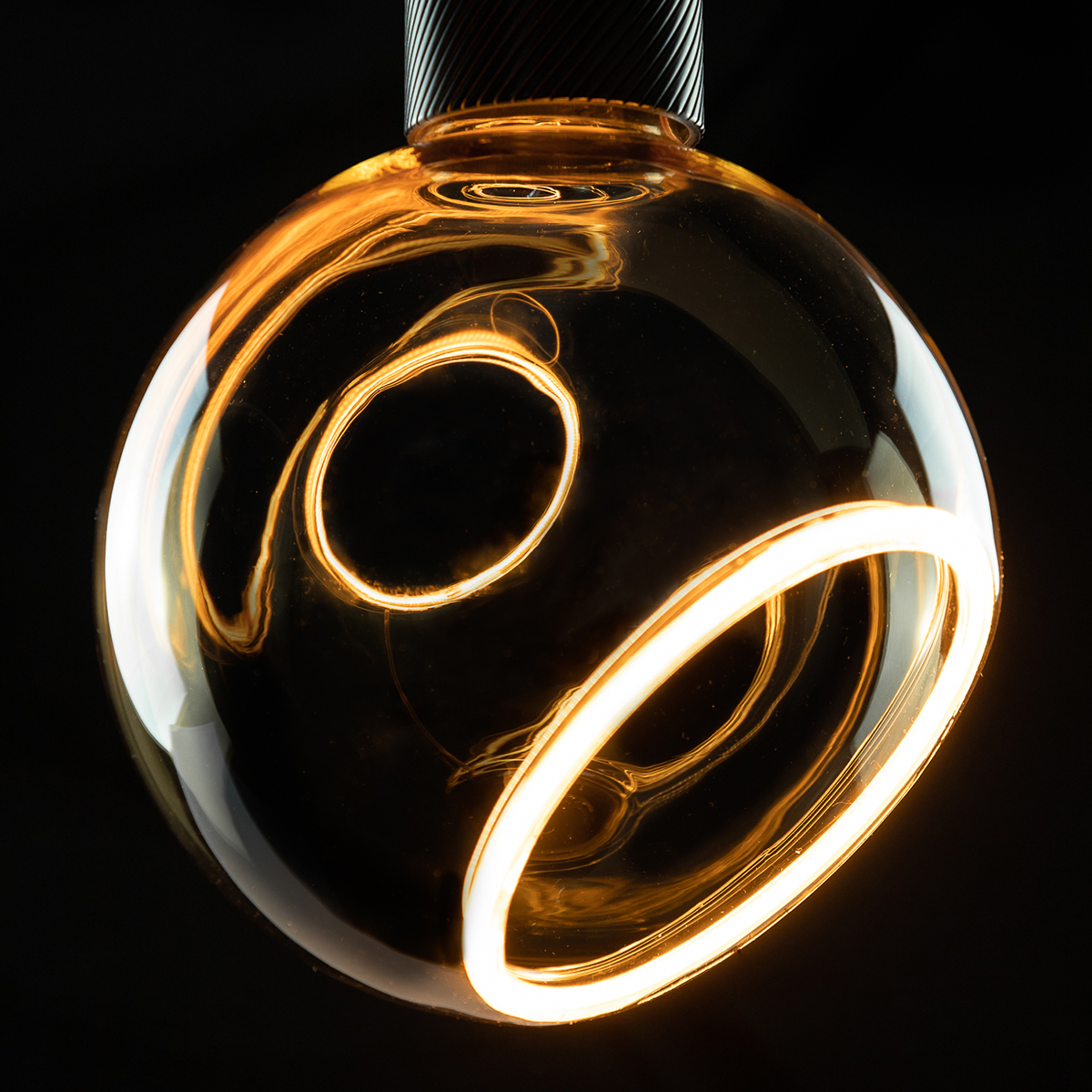 Segula LED Floating Globe 150 45° Gold E27, 4,5 W, 2200 K, dimmbar, Ø: 15 cm