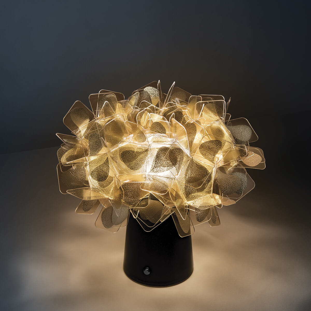 Slamp Clizia Mama Non Mama Battery LED Akkuleuchte, Gold / schwarz