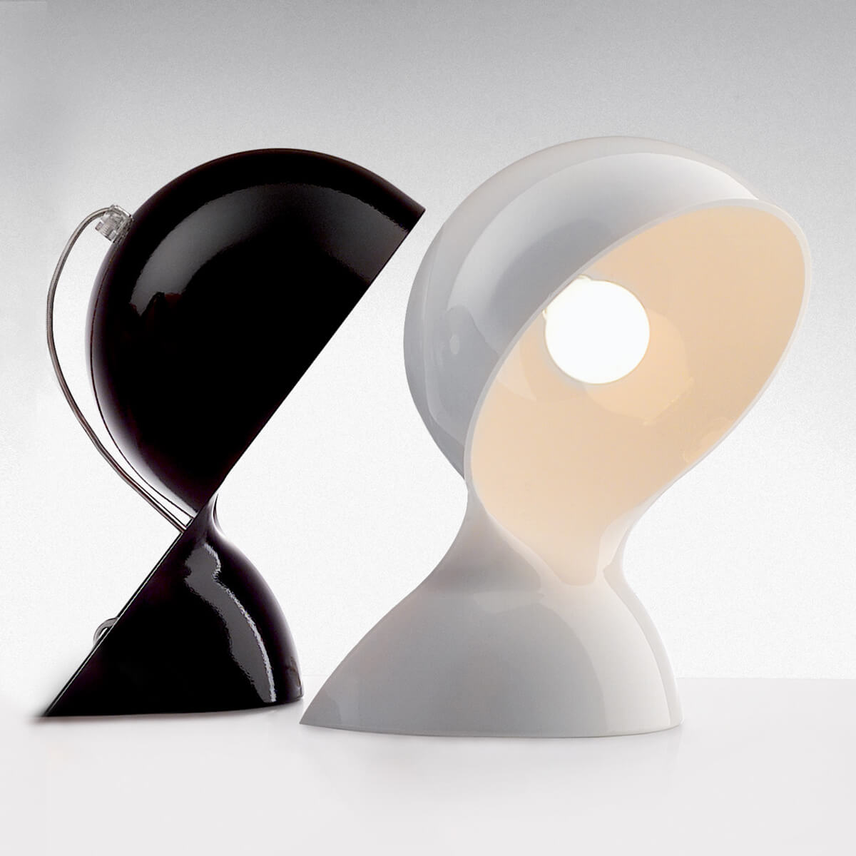Artemide Dalù Tavolo, schwarz und weiß