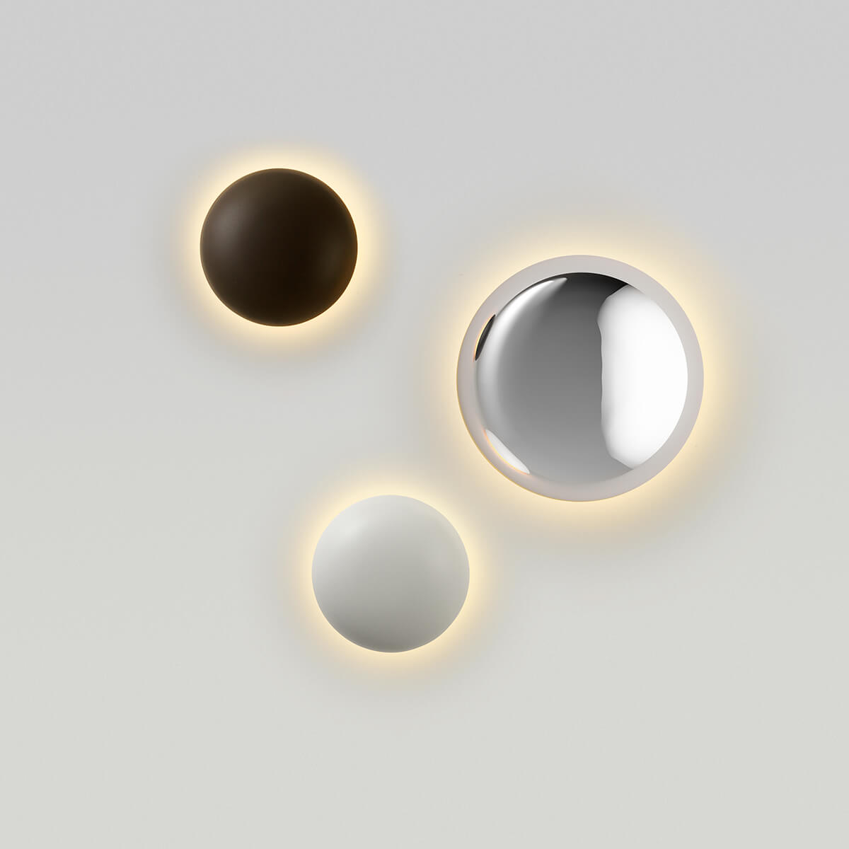 Marset Babila 18 LED Wandleuchte, braun und weiß matt, sowie Marset Babila 28 LED Wandleuchte, Edelstahl poliert