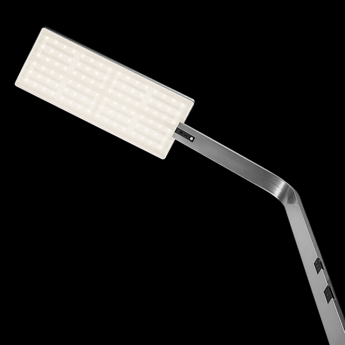 165-nimbus-force-one-led-stehleuchte-alu-naturglanz-detail3-1200x1200 Nimbus Force One Power LED Stehleuchte, Alu naturglanziert