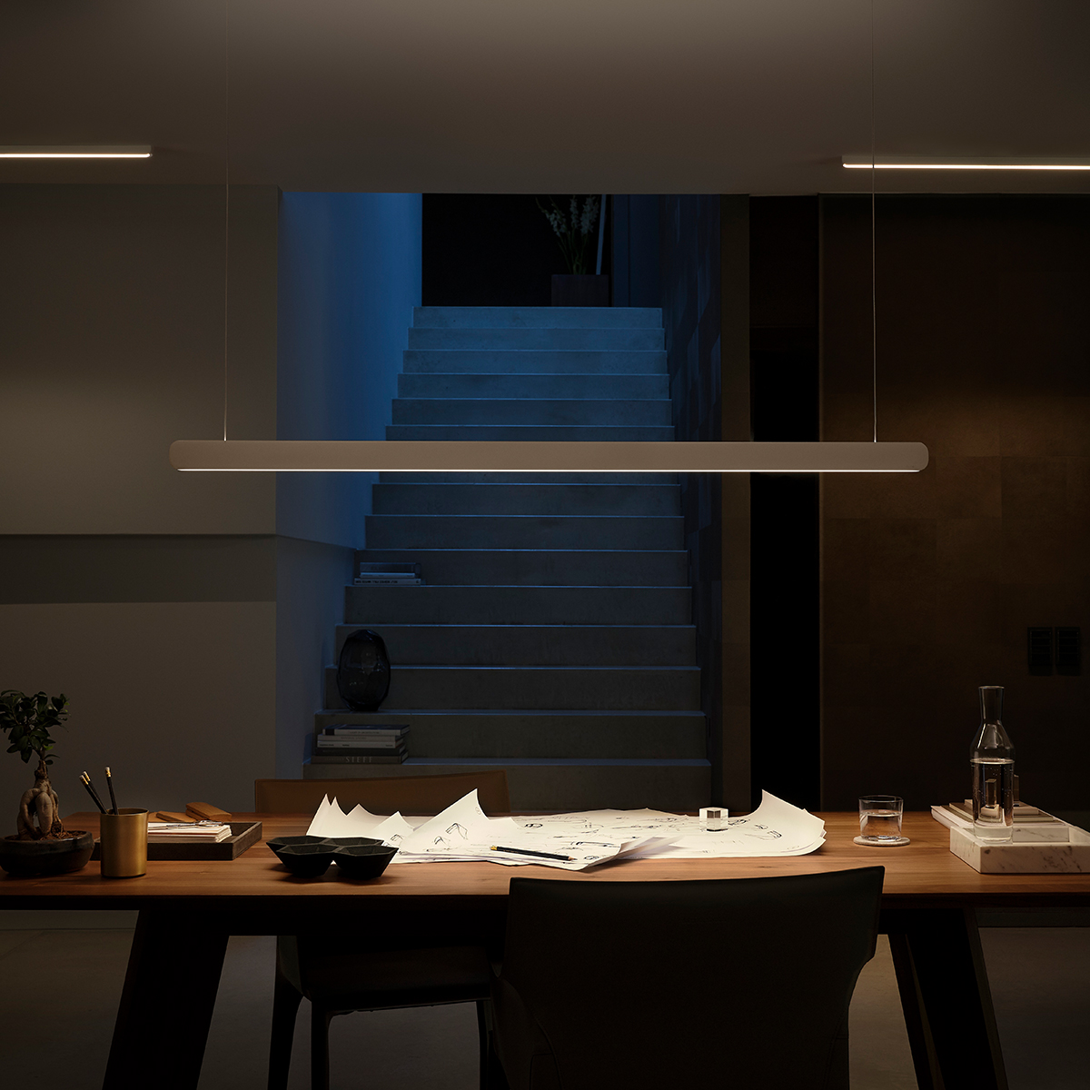 Occhio Mito volo 140 var up wide LED Pendelleuchte, Baldachin: weiß, Schirm: gold matt