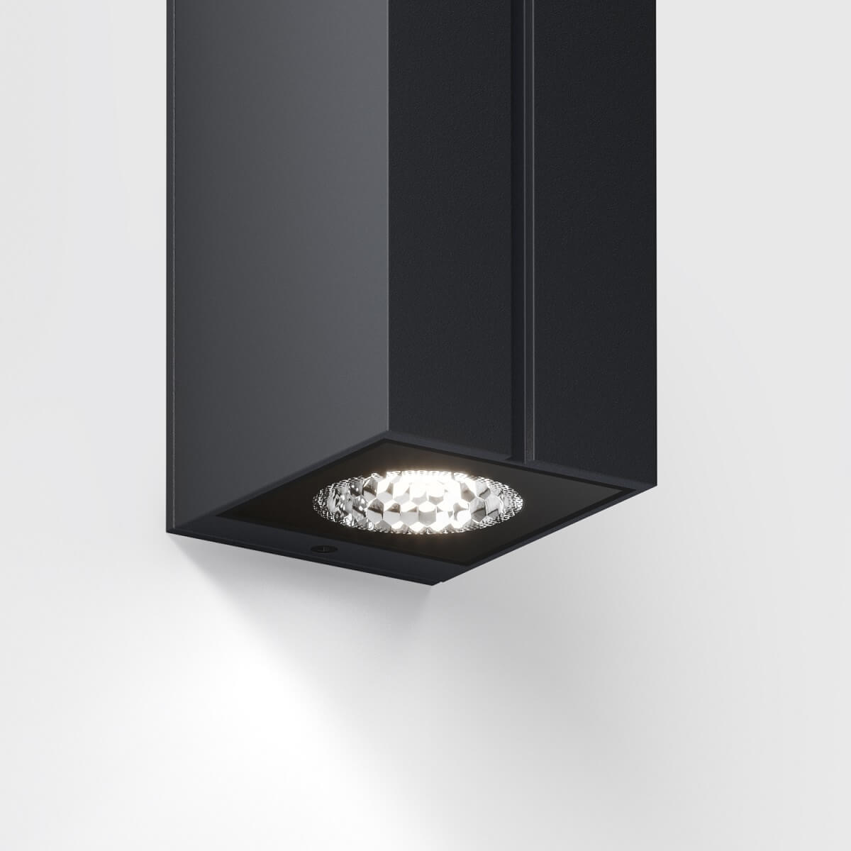 IP44.DE Cut One LED Außenwandleuchte, deep black (schwarz)