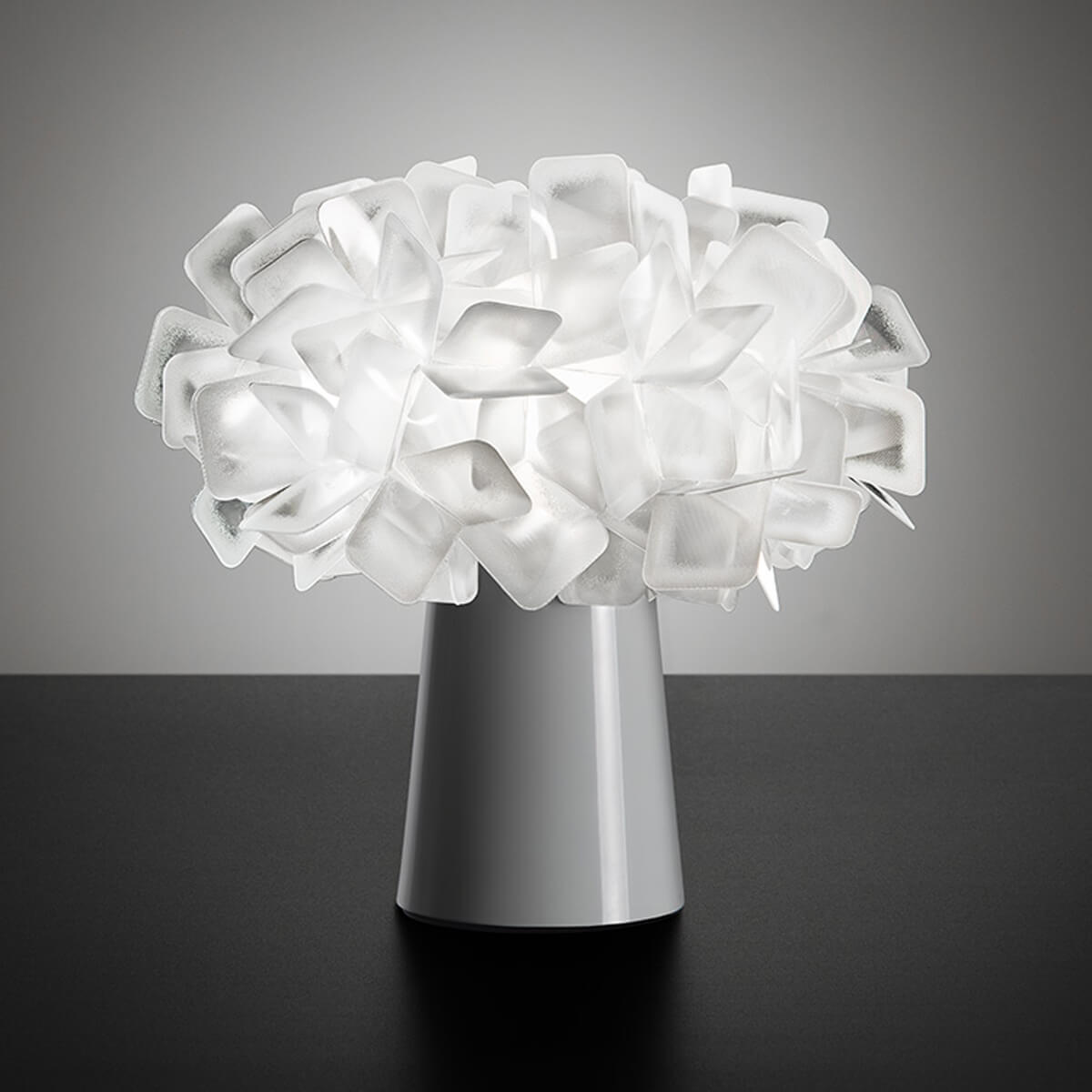 Clizia Table