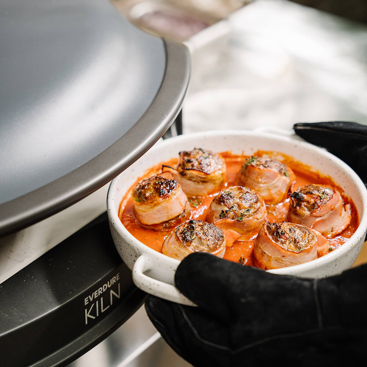 Everdure KILN Pizzaofen, 2 Brenner, rotierend, graphit