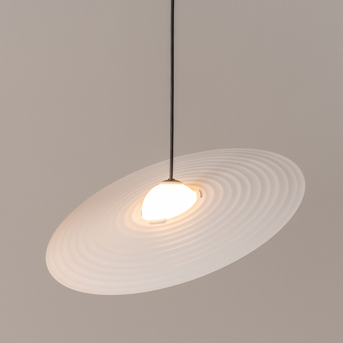 Milan Symphony Pendelleuchte, Ø: 45 cm, nerzfarben
