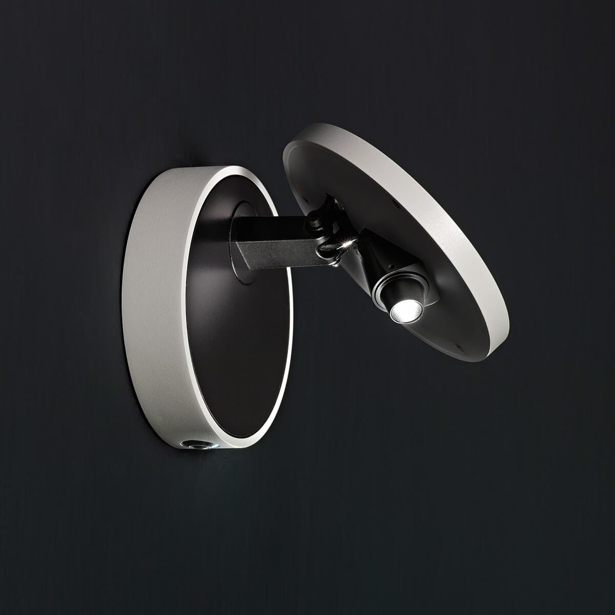 Ara LED Wandleuchte