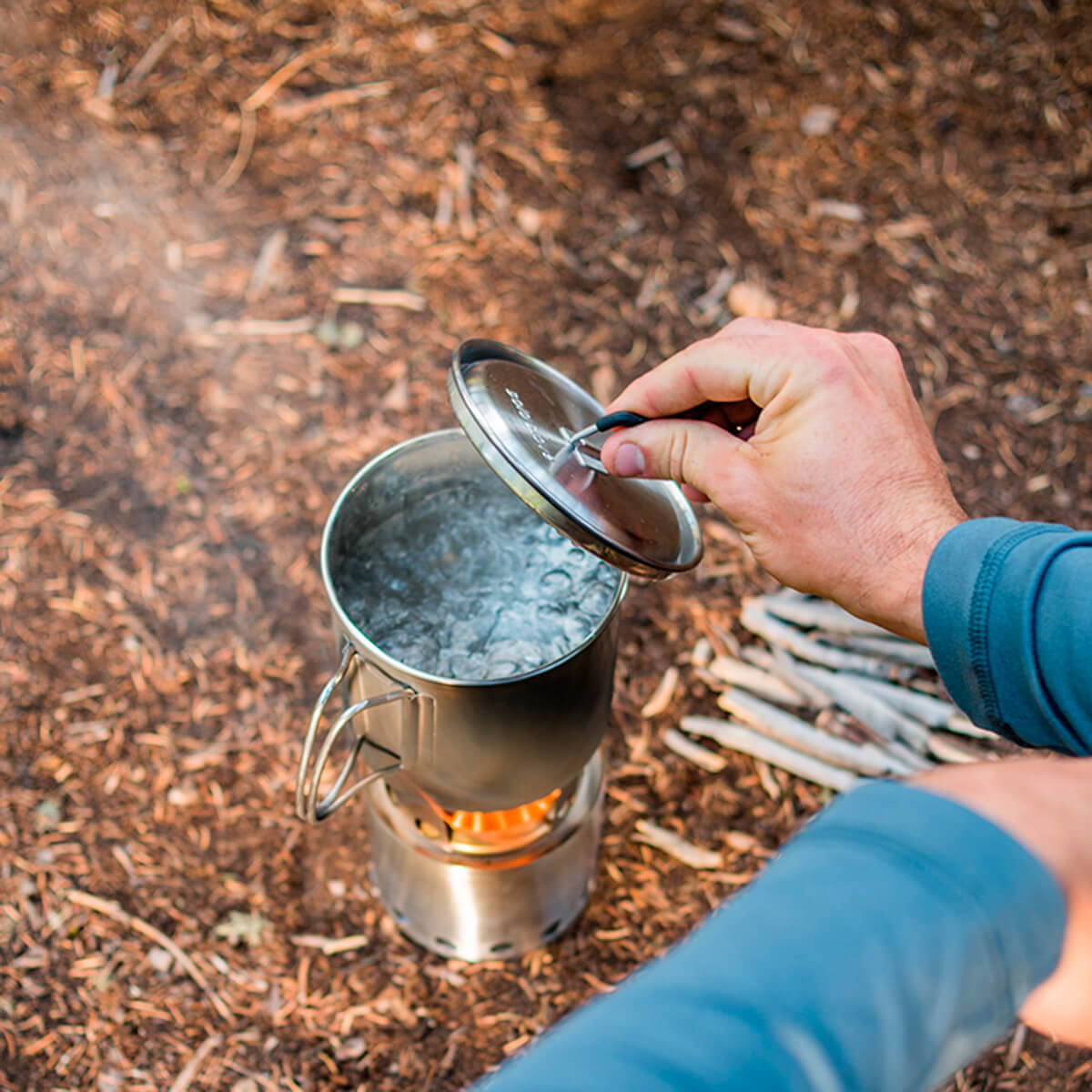 Solo Stove Lite Campingkocher, Edelstahl, mit dem Pot 900 Kochtopf (als Zubehör erhältlich)