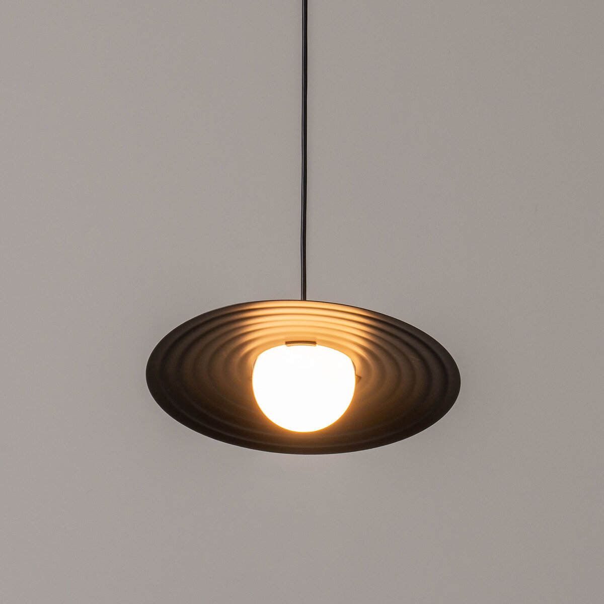 Milan Symphony Pendelleuchte, Ø: 30 cm, anthrazit