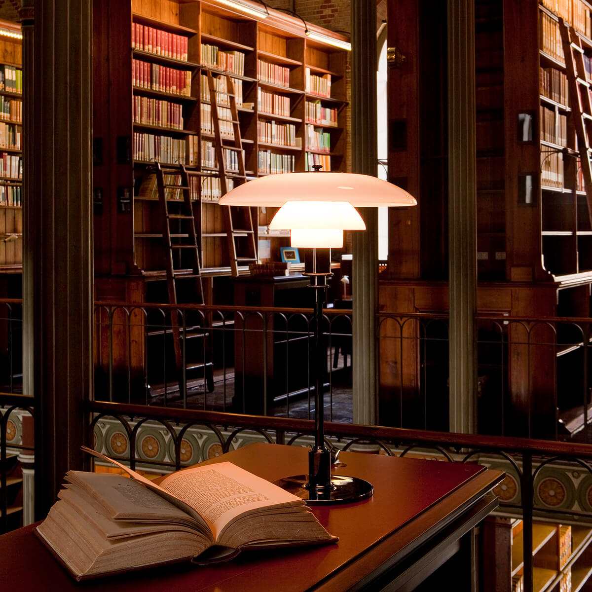 Louis Poulsen PH 3/2 Tischleuchte, schwarz metallisiert