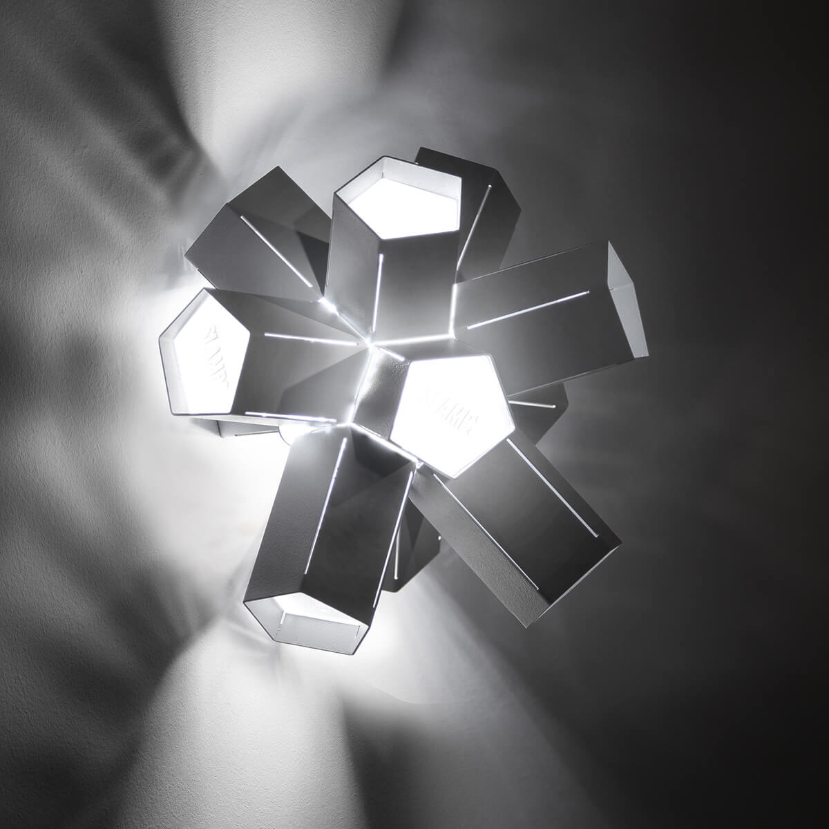 Bang Outdoor Step Light / Applique Small LED Wand- / Bodenleuchte