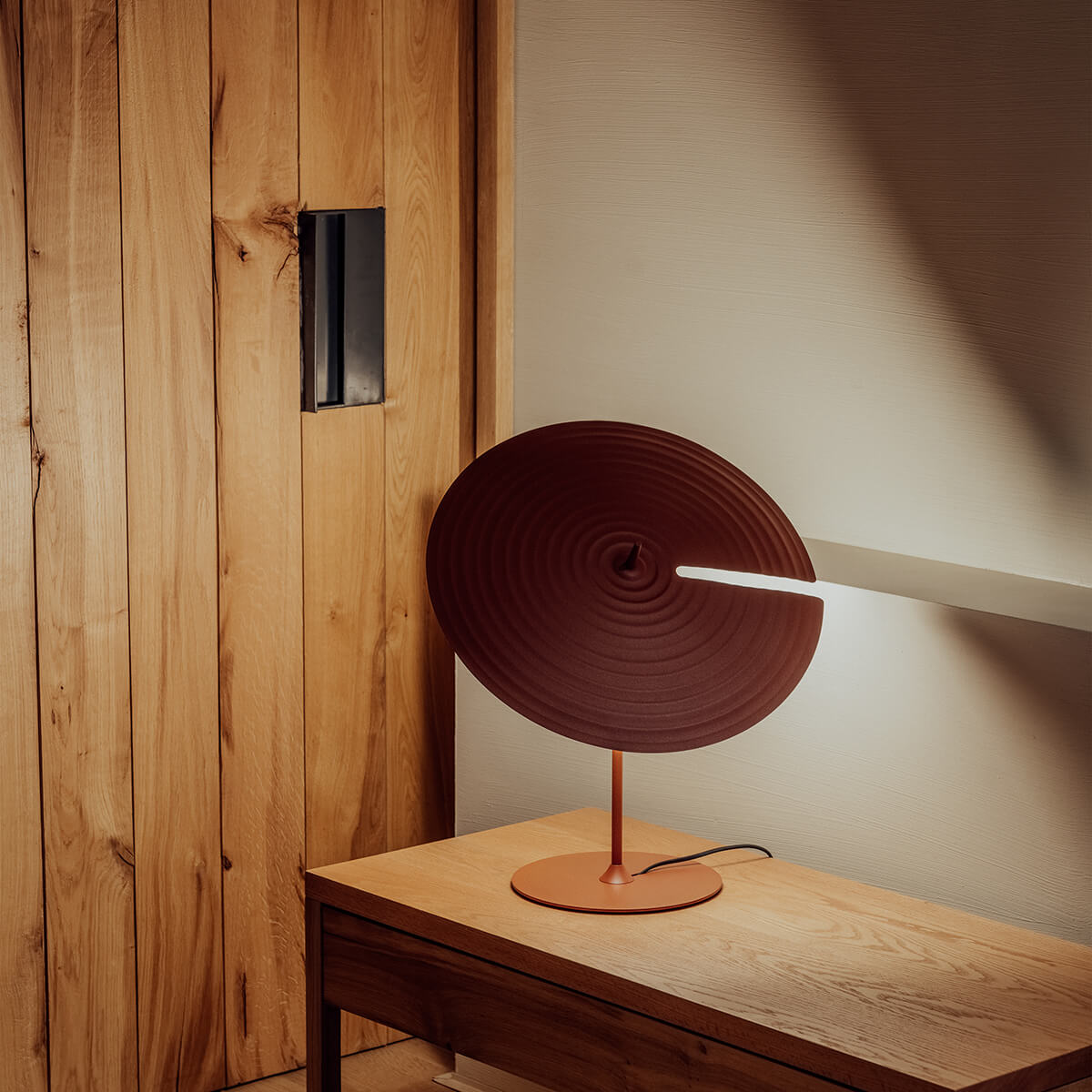 Milan Symphony Tischleuchte, Schirm Ø: 45 cm, Kupfer