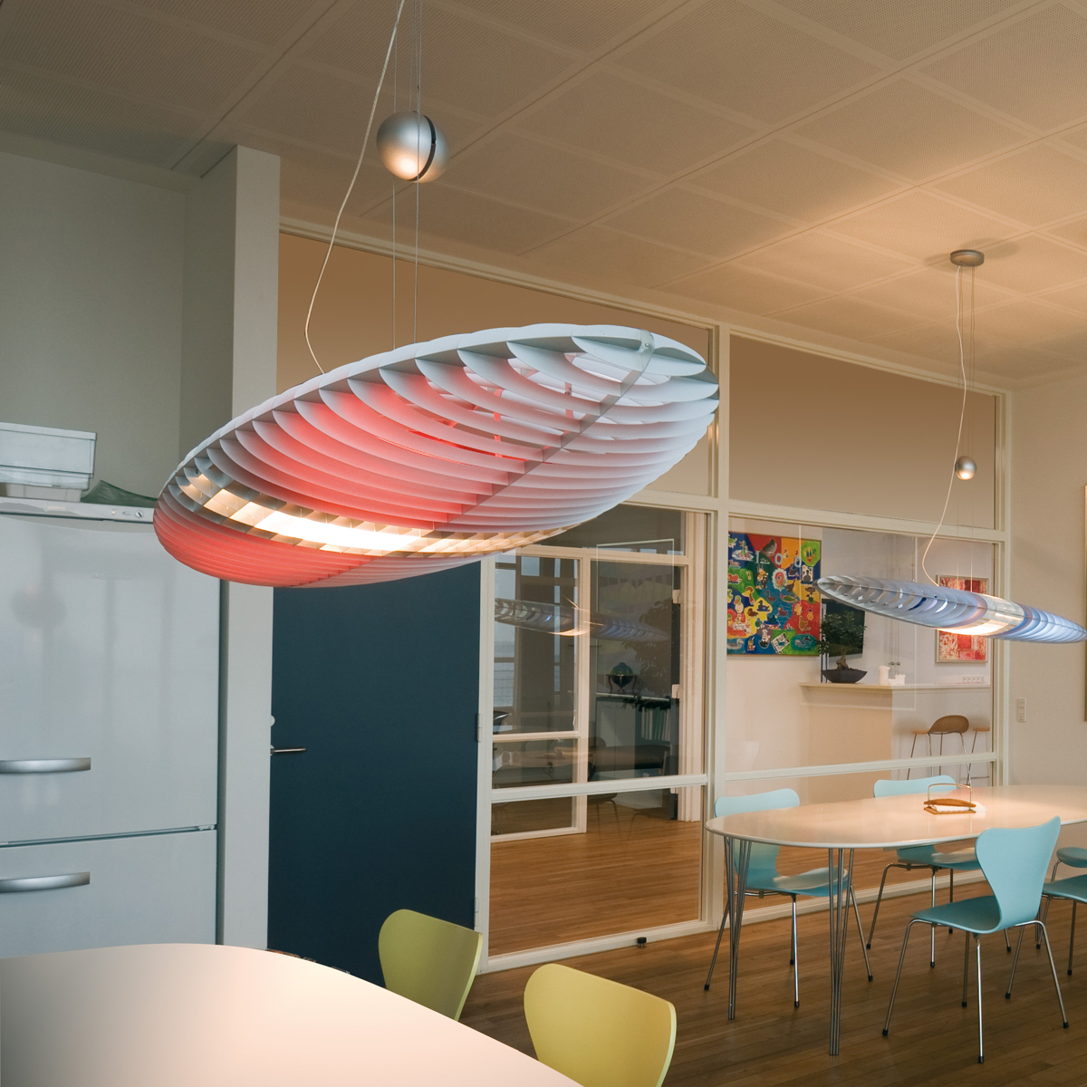 Luceplan Titania Sospensione, Aluminium, Farbfilter rot