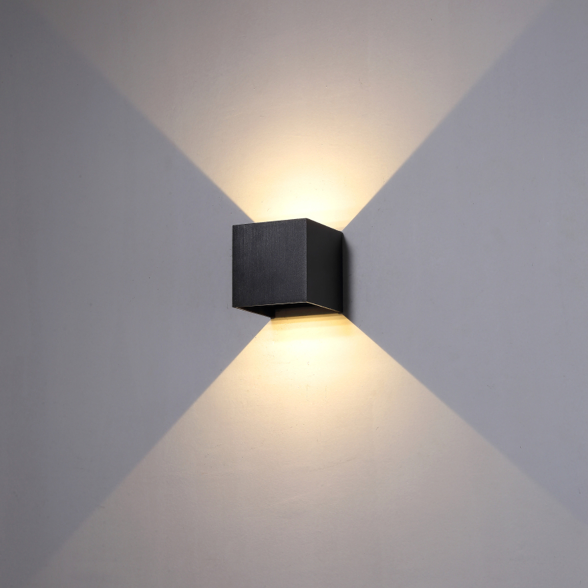 Orange One Colfa LED Wandleuchte, schwarz
