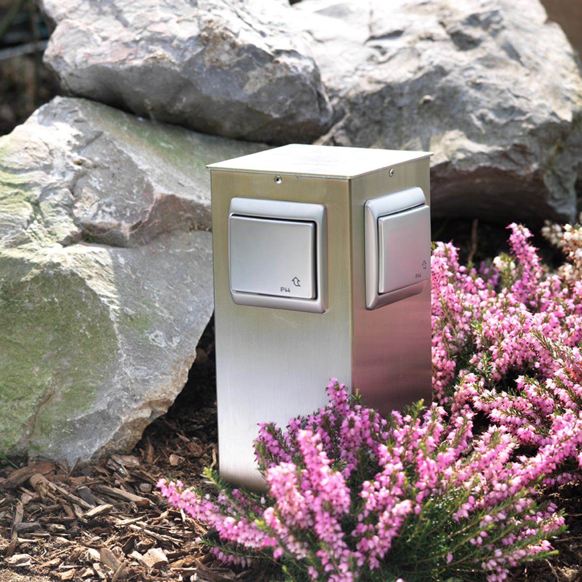 Albert Leuchten 692119 Steckdosensäule, 4-fach, Edelstahl