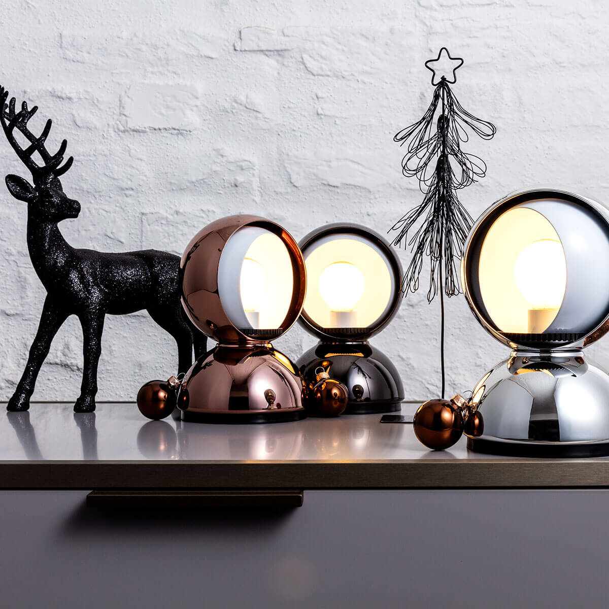 Artemide Eclisse Tavolo, Kupfer, schwarz glänzend und Chrom