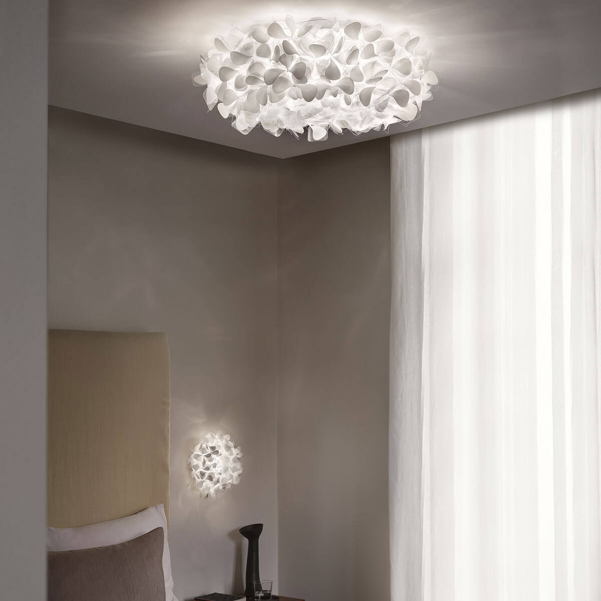 Slamp Clizia Mama non Mama Ceiling / Wall Large, weiß, und Clizia Mama non Mama Ceiling / Wall Mini, weiß